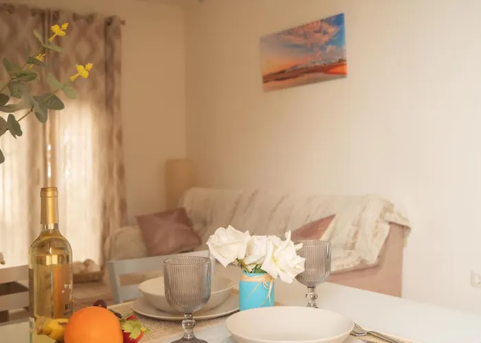 Centrico Con Parking Lägenhet